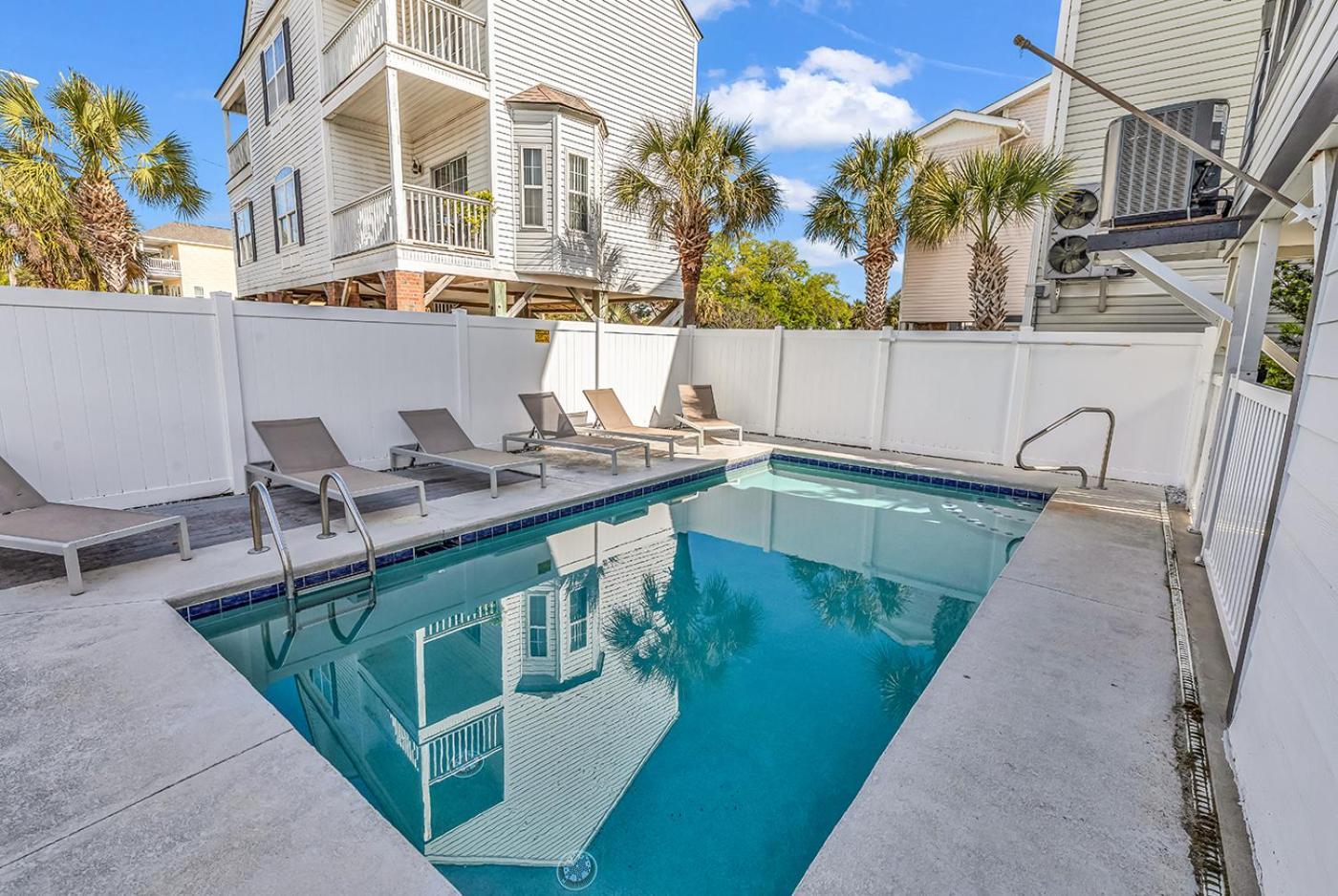 Sunsational Tara - Southern Coast Vacations Holiday home