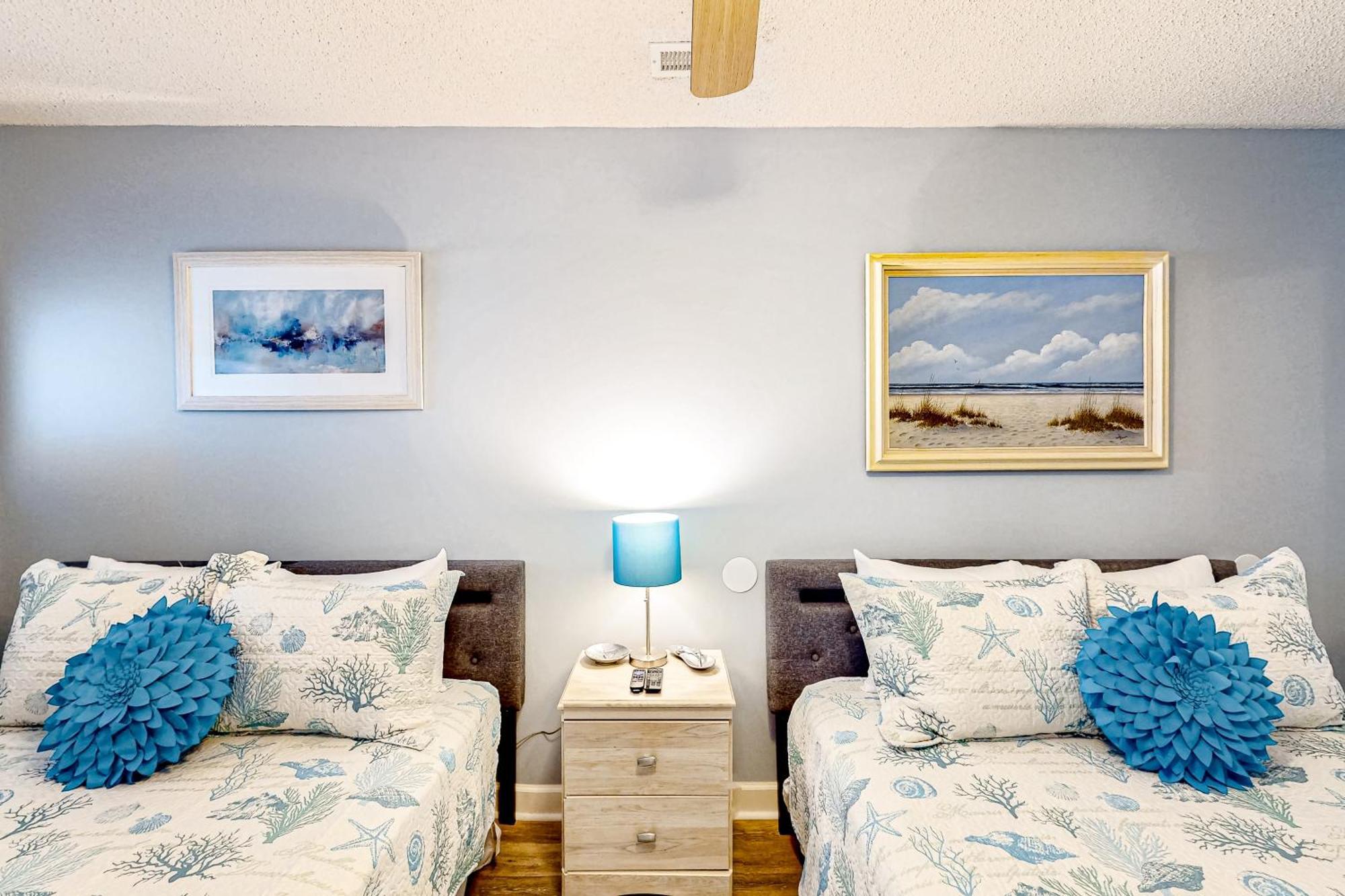 Apartment On Coastal Time