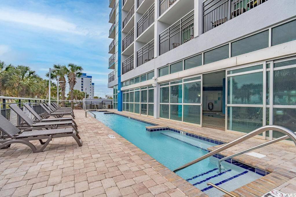 Huge Oceanfront One Bedroom For 6, Gorgeous View & Pools On Bv 15th Floor * Myrtle Beach