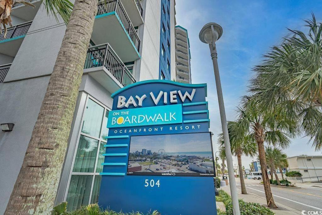 Huge Oceanfront One Bedroom For 6, Gorgeous View & Pools On Bv 15th Floor Apartment *