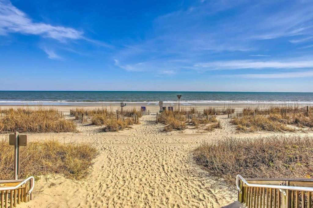 Beachfront With Stunning View Multiple Pools On Bv 15th Floor Apartment Myrtle Beach
