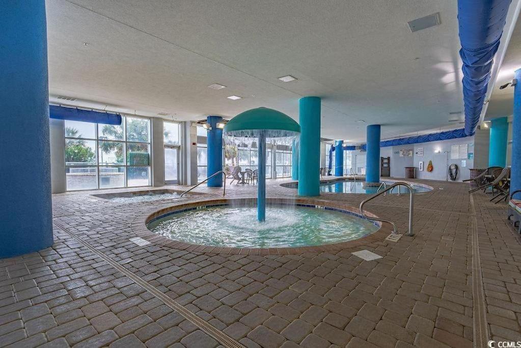 Beachfront With Stunning View Multiple Pools On Bv 15th Floor