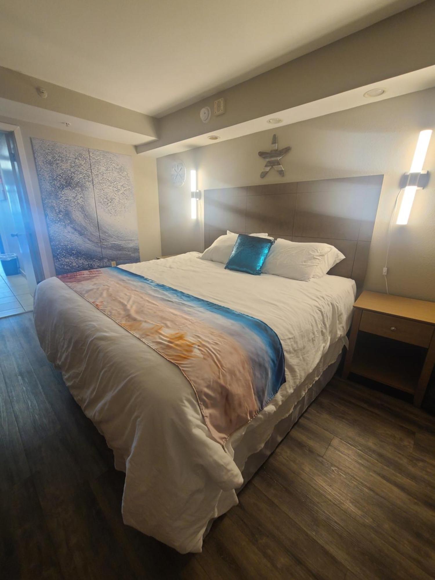 Apartment Ocean Front King Myrtle Heated Pools Landmark