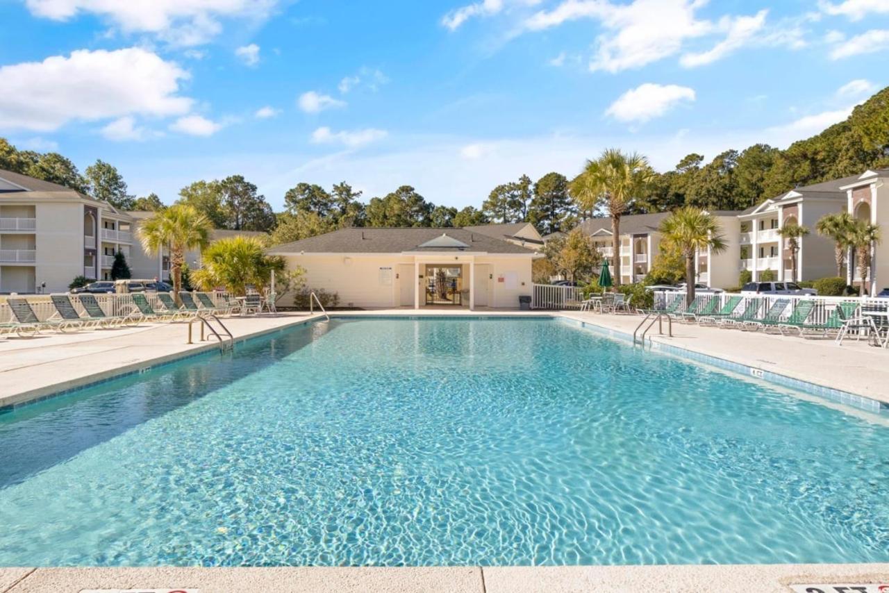 Apartment Stunning 3 Bedroom Condo-recently Renovated-fairways Unit D *