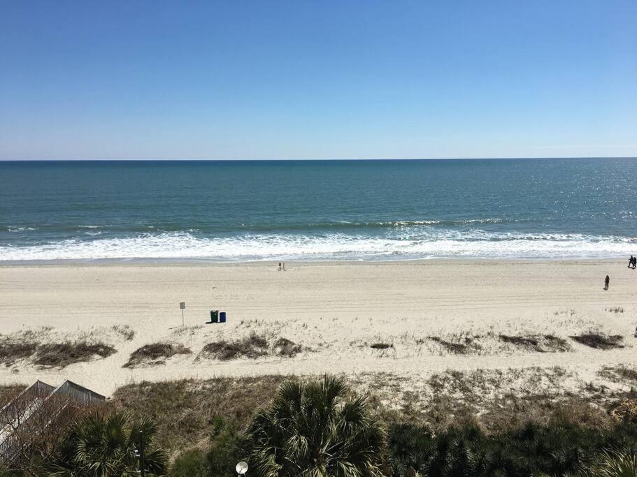 Oceanfront 2-bedroom 2 Bathroom On Cam 5th Floor Apartment