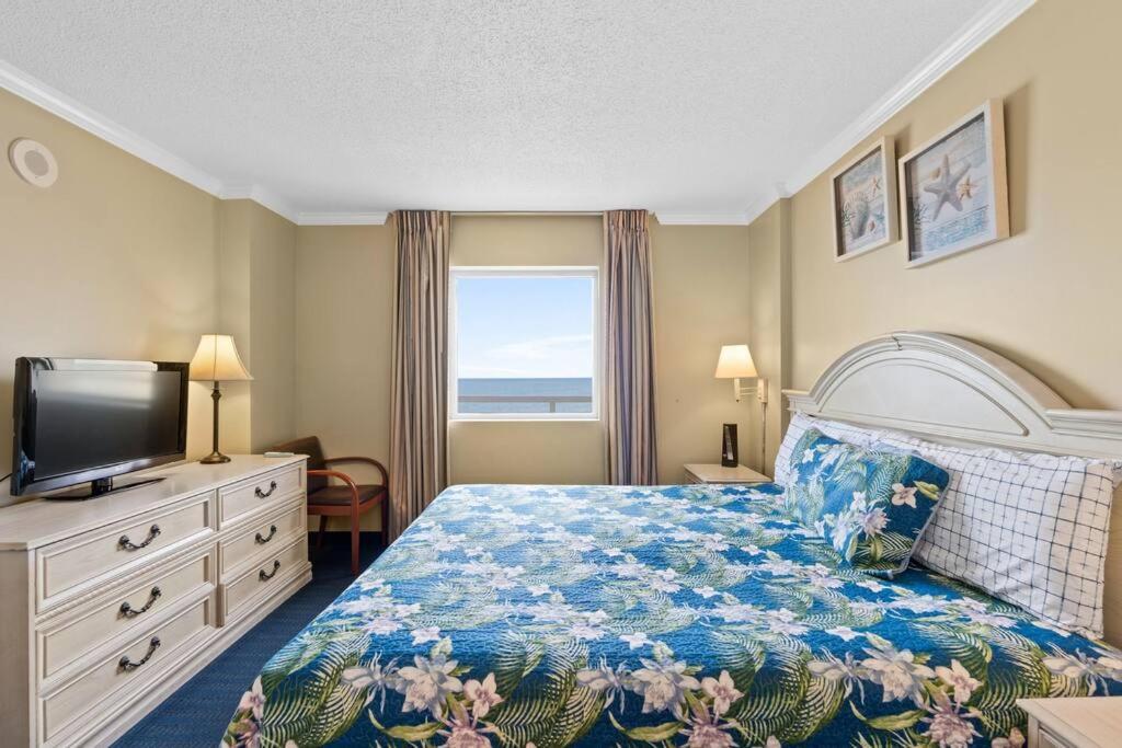 Oceanfront 2-bedroom 2 Bathroom On Cam 5th Floor Apartment