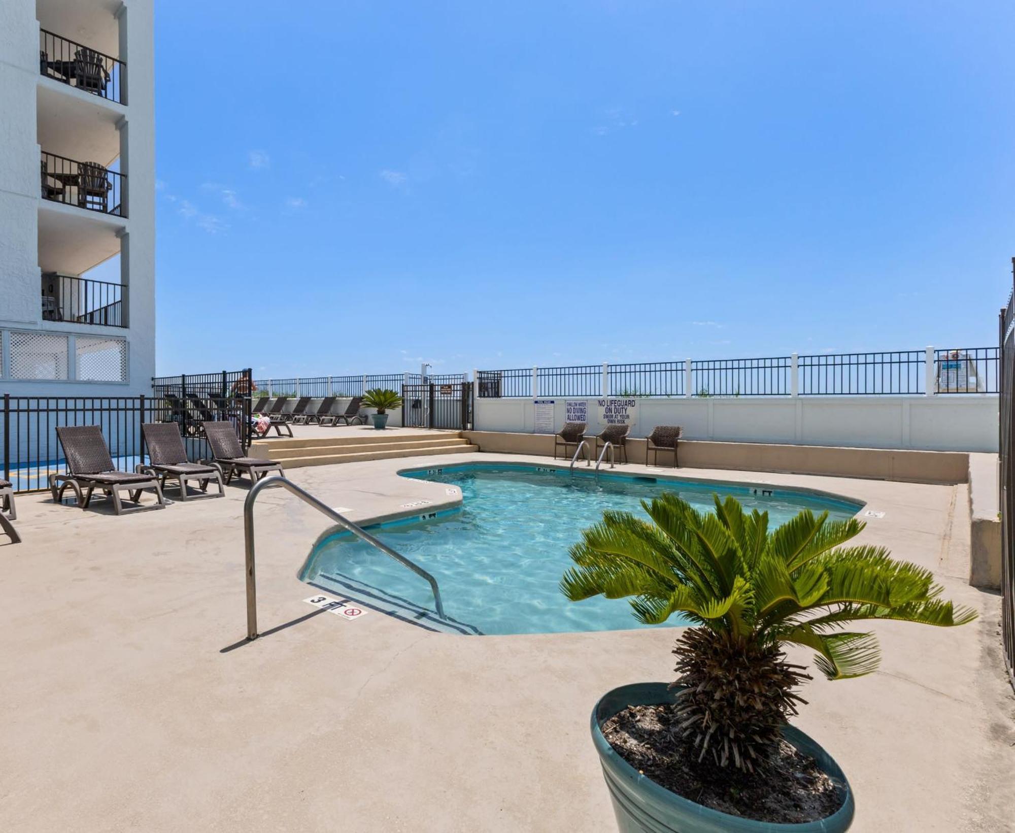 Shalimar- Ocean Front Holiday home *