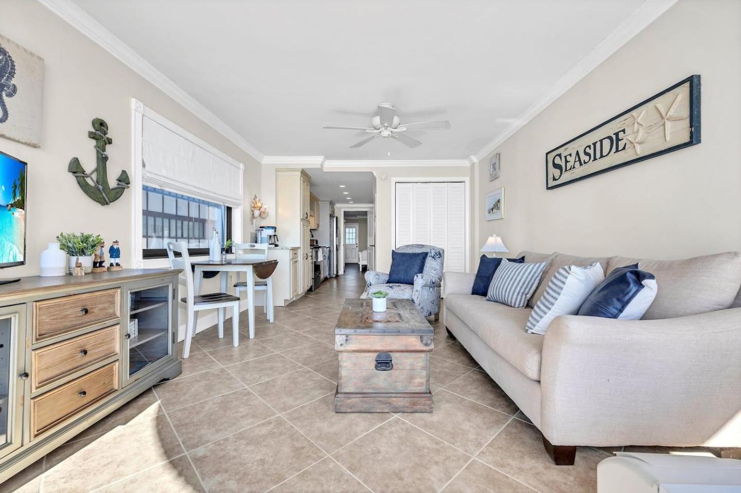Apartment Couples Retreat On The Ocean Wwasher And Dryer! *
