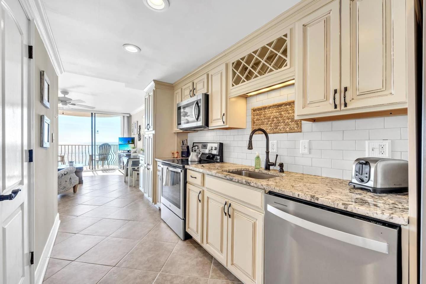 Couples Retreat On The Ocean Wwasher And Dryer! *