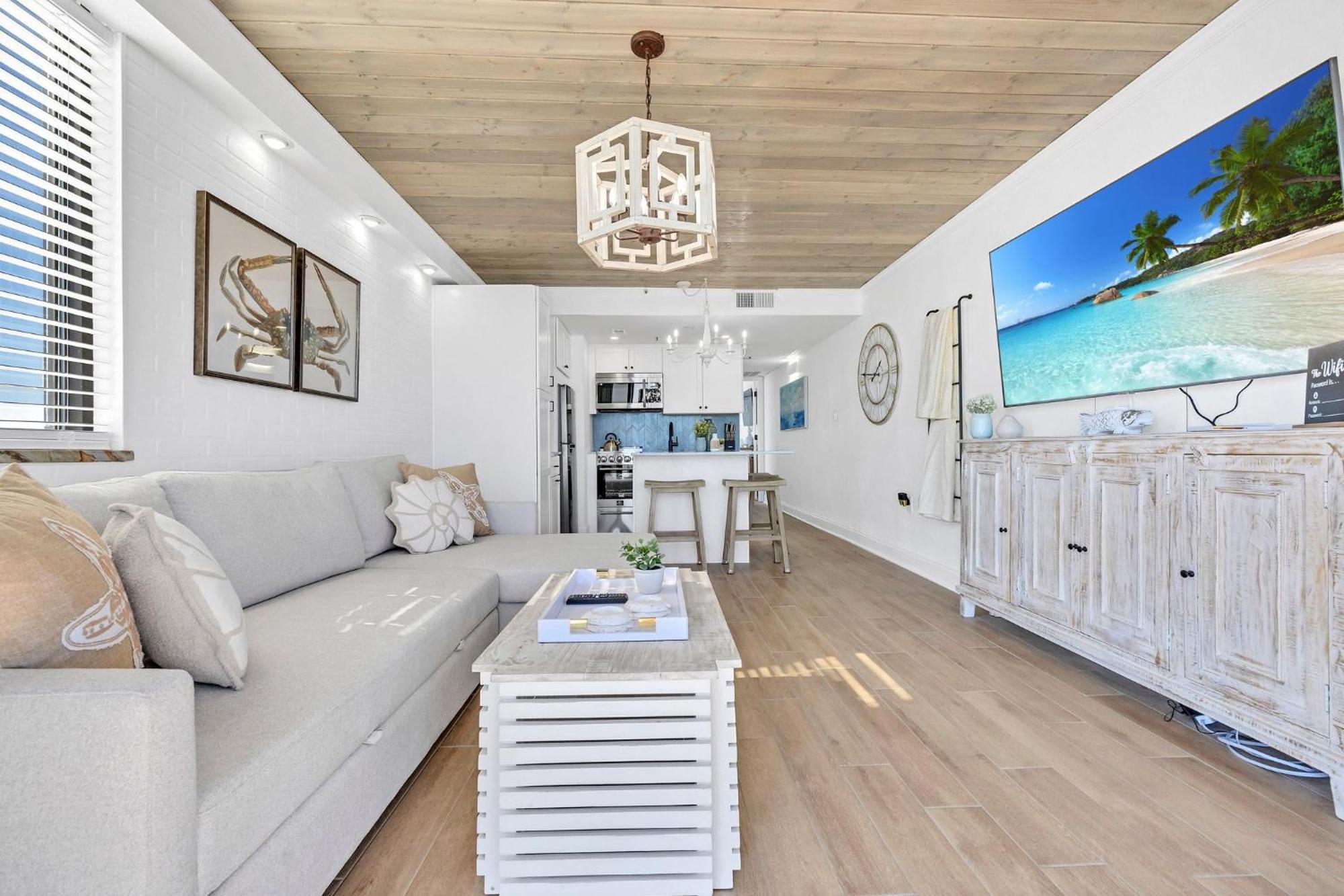 Remodeled Direct Ocean Front By Convention Center * Myrtle Beach