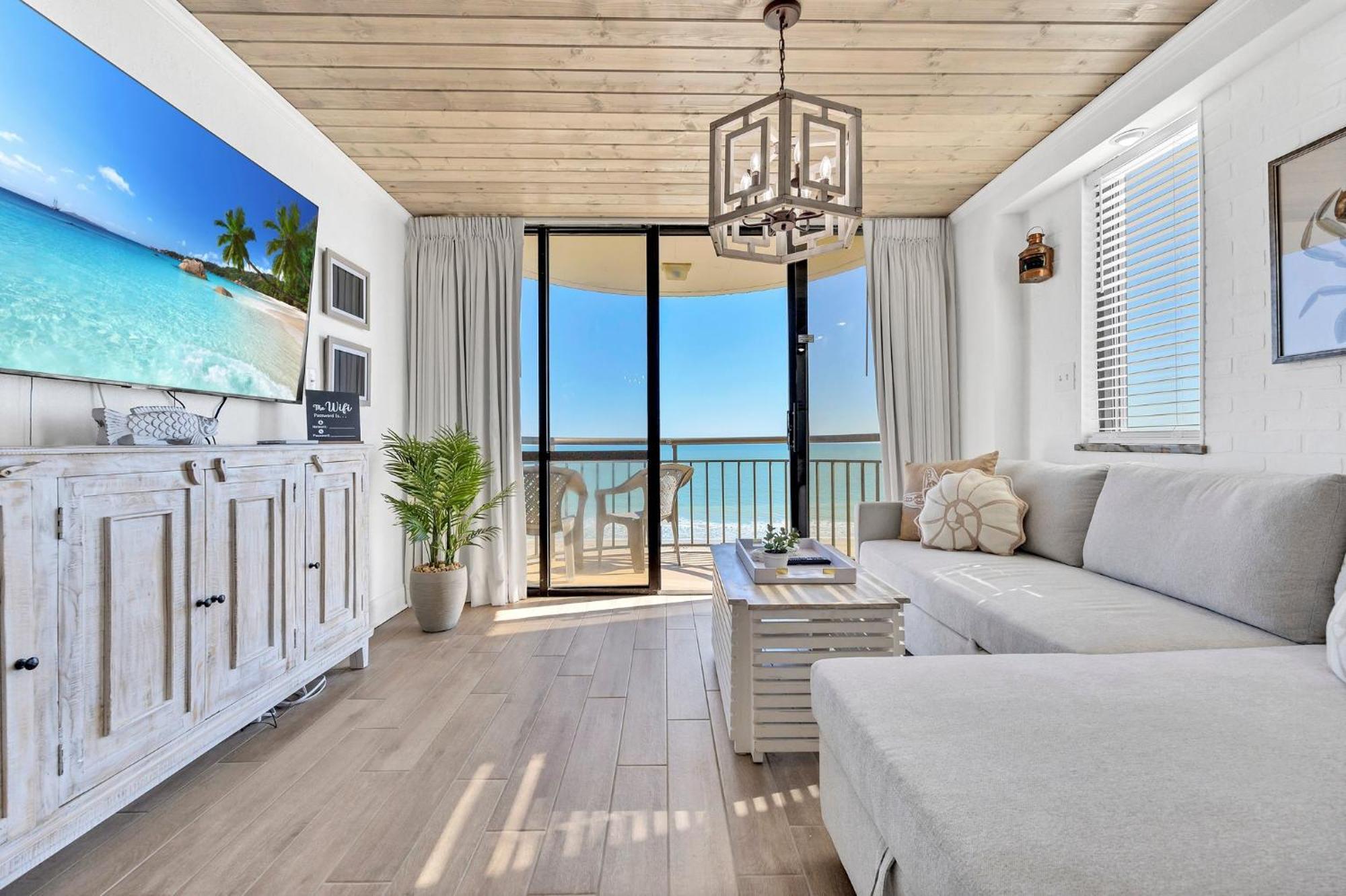 Remodeled Direct Ocean Front By Convention Center Apartment Myrtle Beach