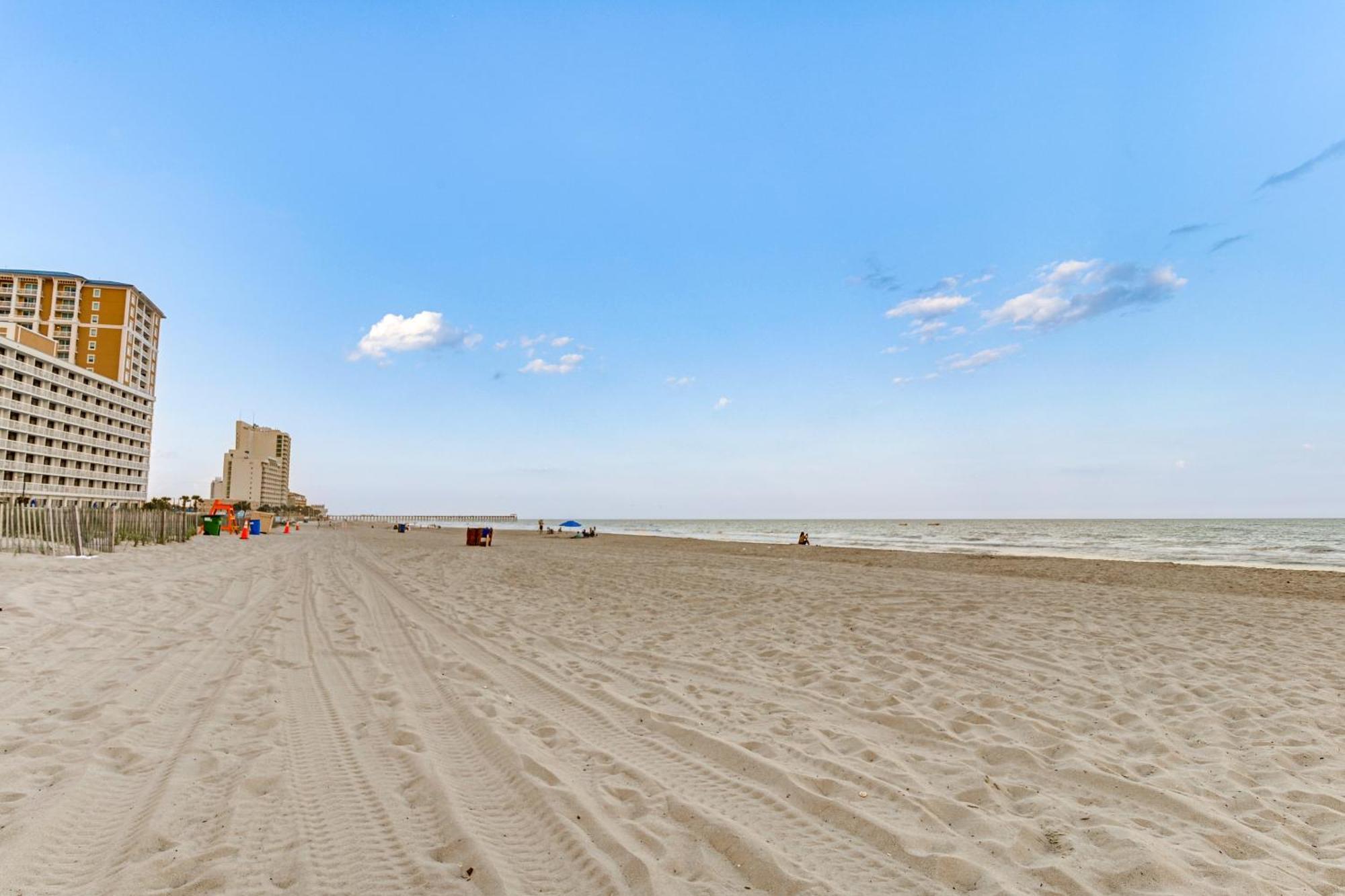 Updated Condo, Walk To Myrtle Beach! * Myrtle Beach