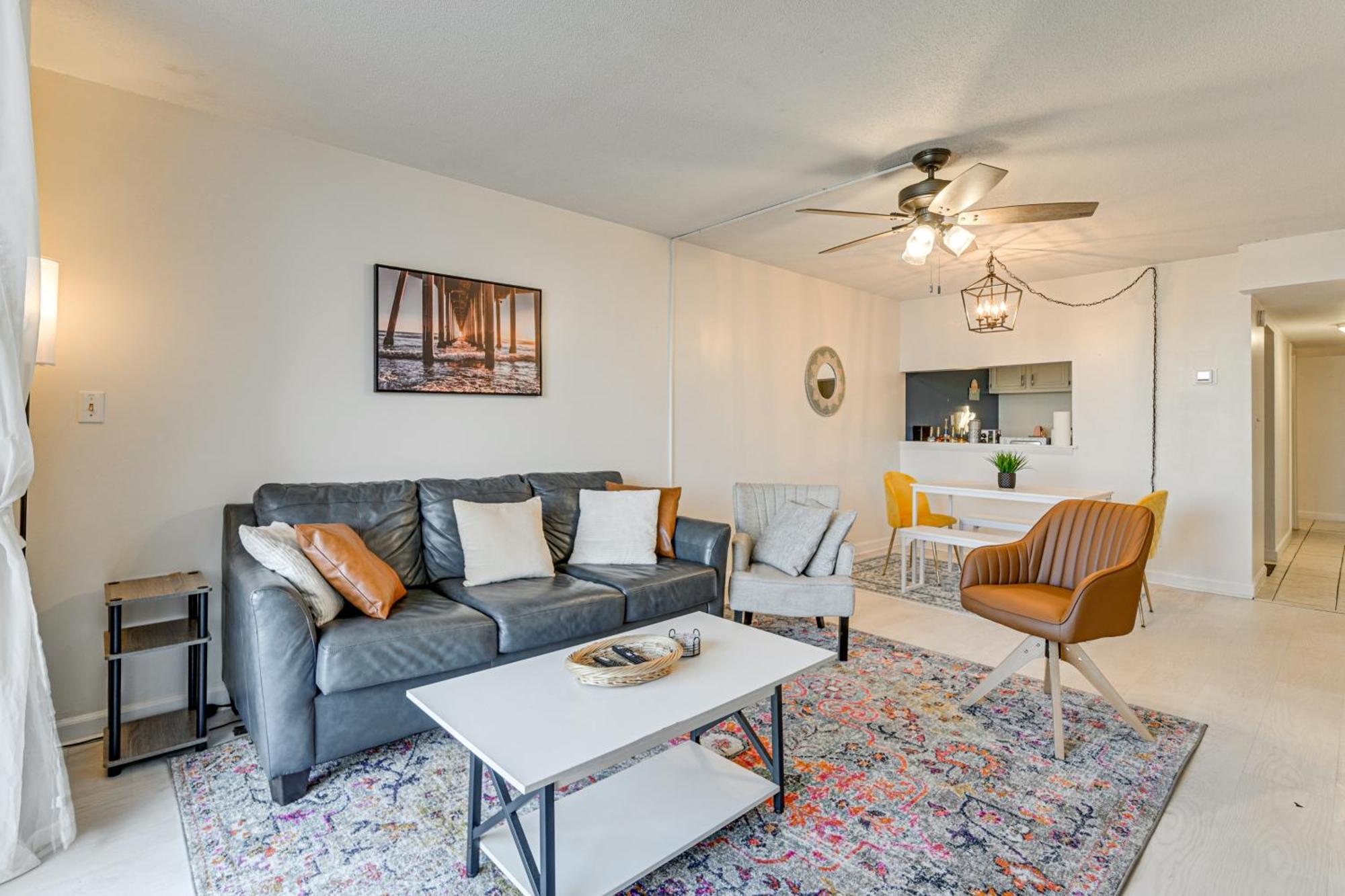 Updated Condo, Walk To Myrtle Beach! Apartment