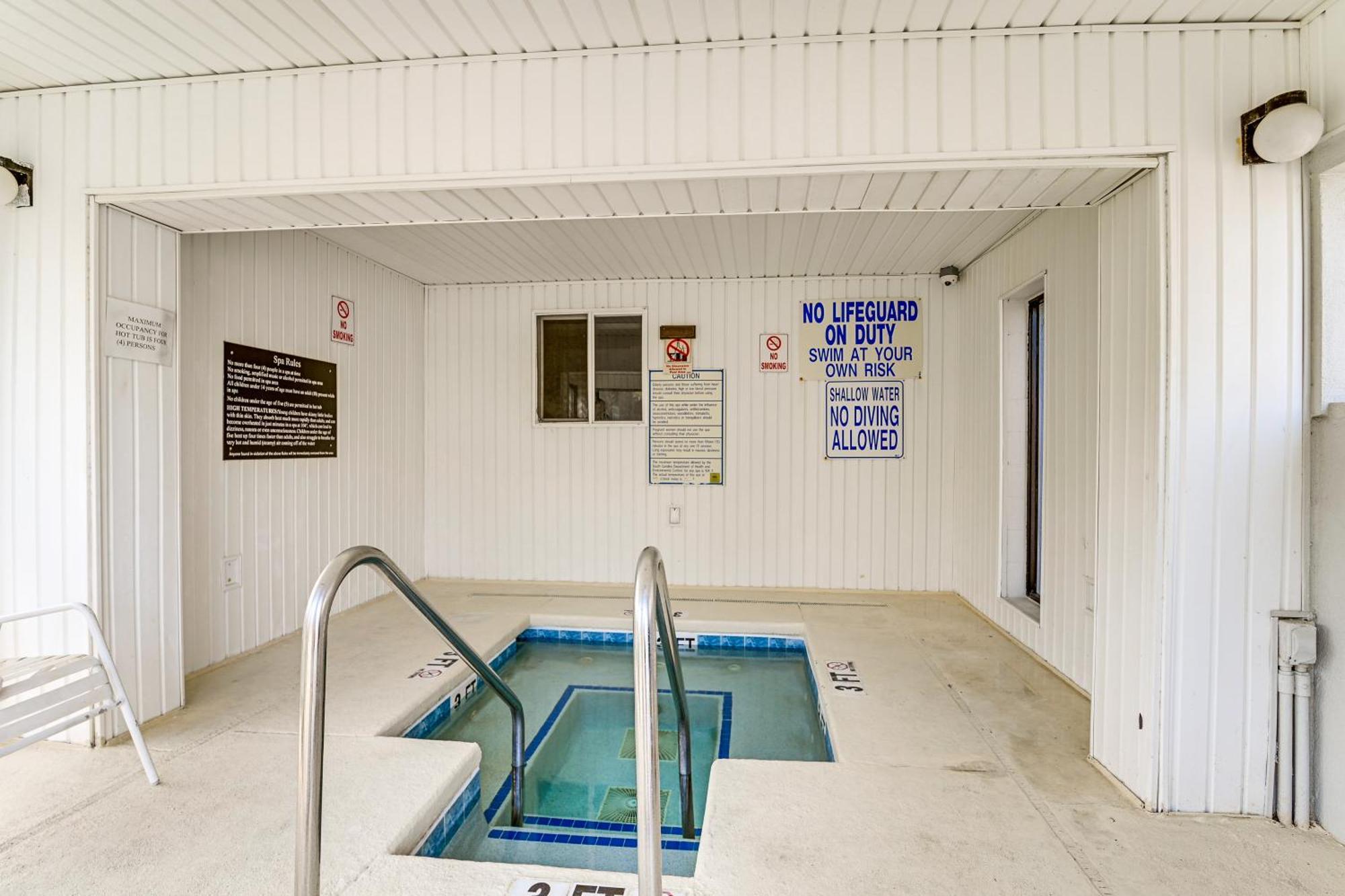 Updated Condo, Walk To Myrtle Beach! * Myrtle Beach