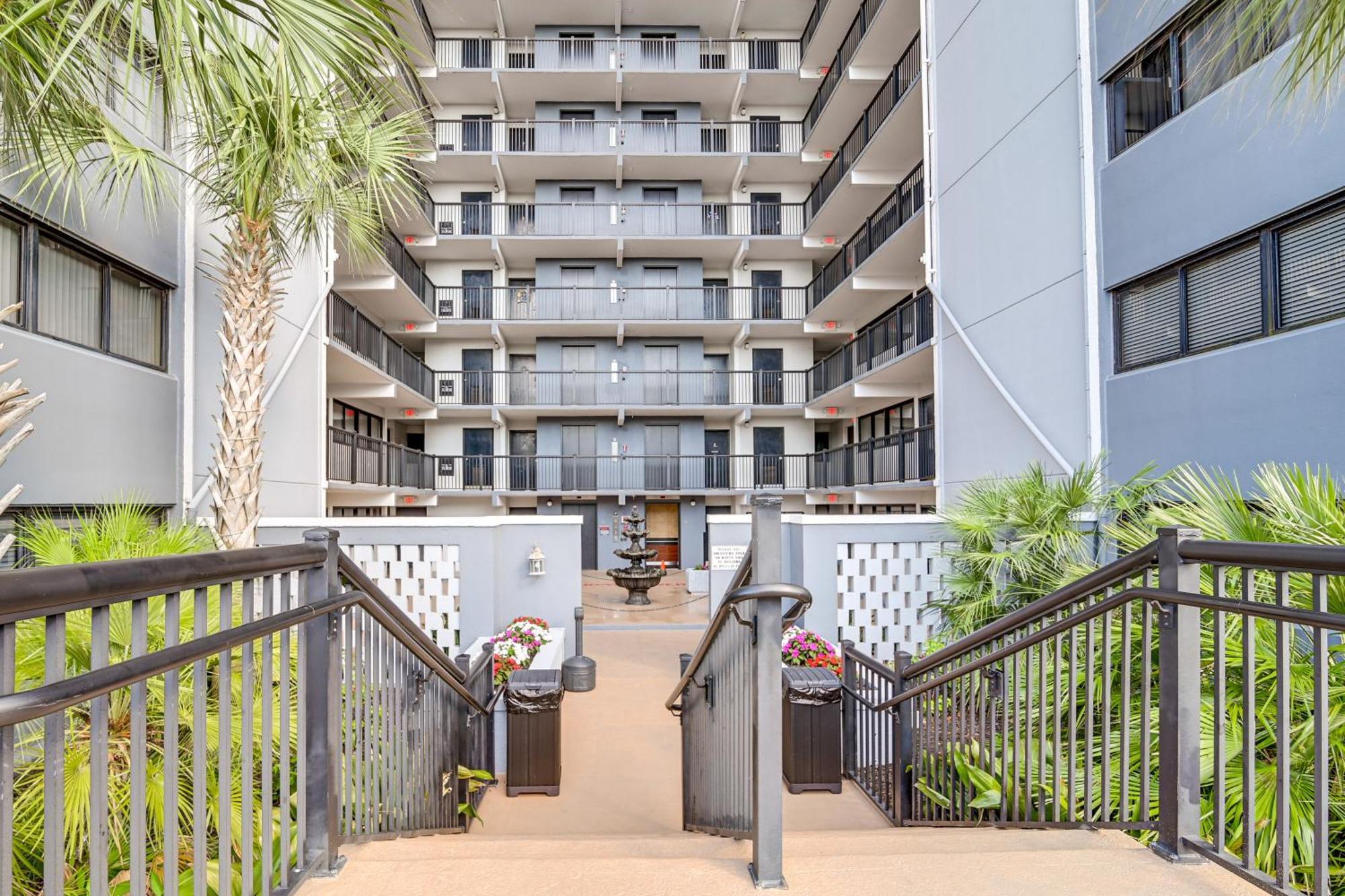 Updated Condo, Walk To Myrtle Beach! *