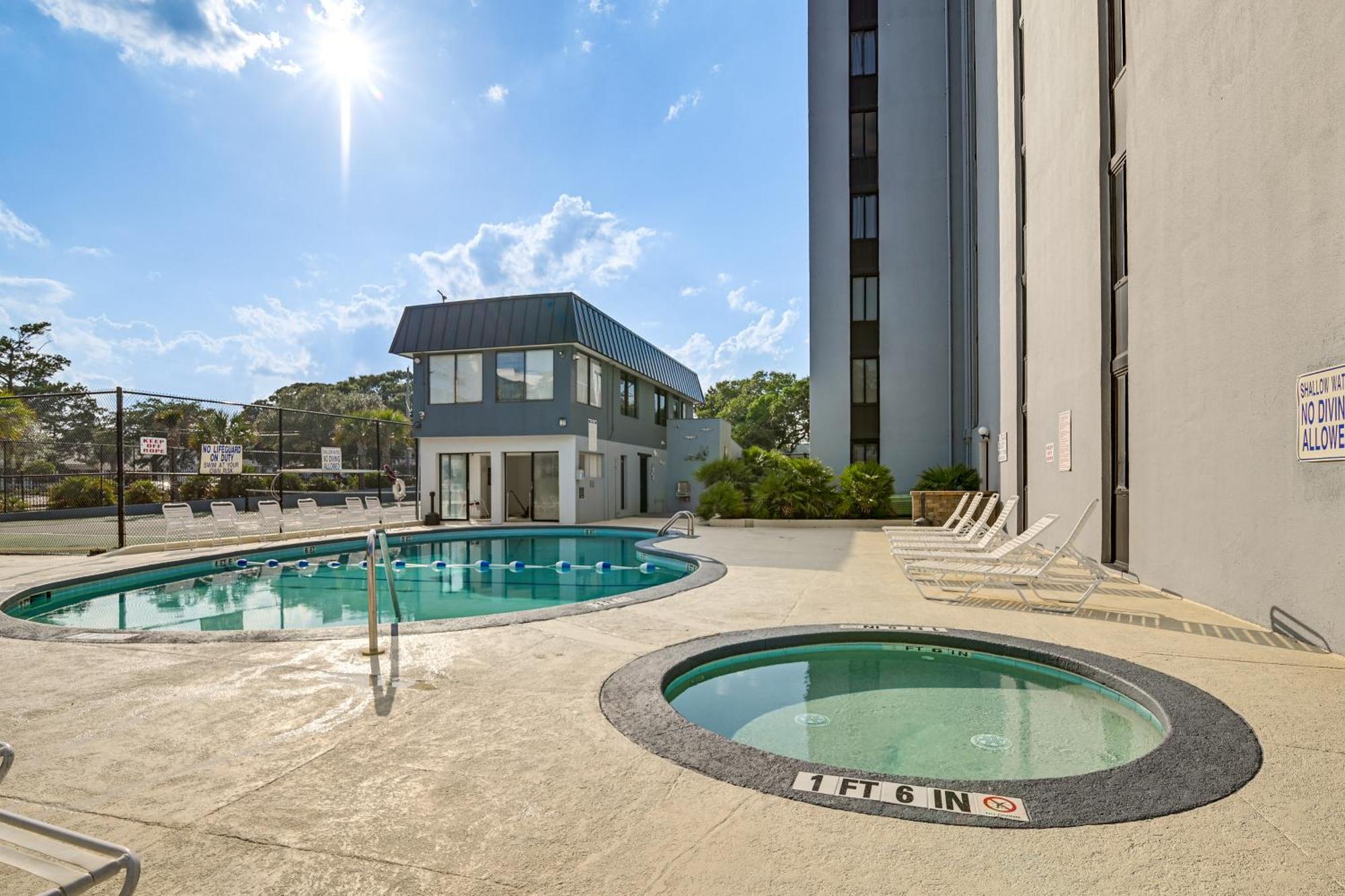 Updated Condo, Walk To Myrtle Beach!