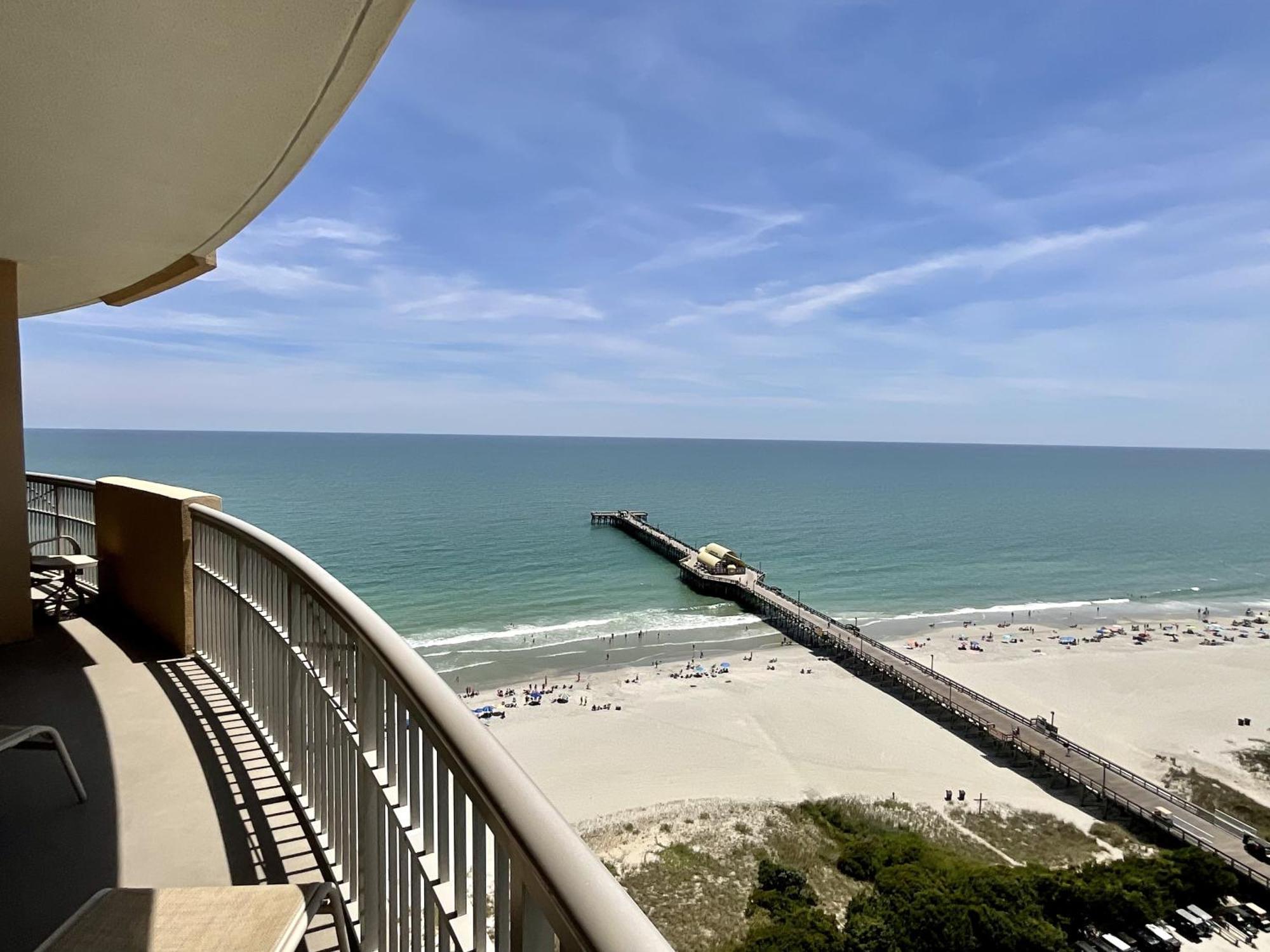 Corner Oceanfront 16th Floor Beauty With Access To Amenities