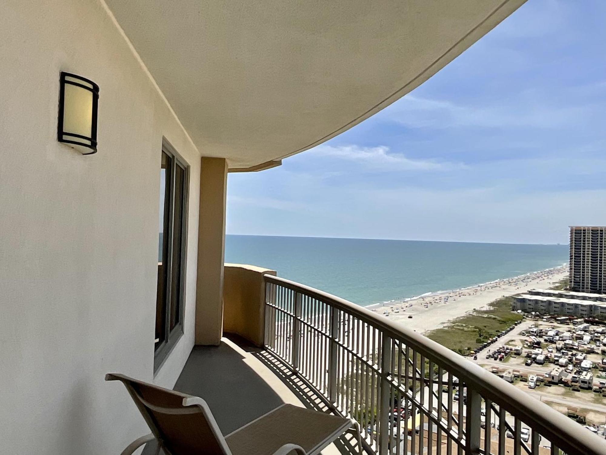 Corner Oceanfront 16th Floor Beauty With Access To Amenities Apartment