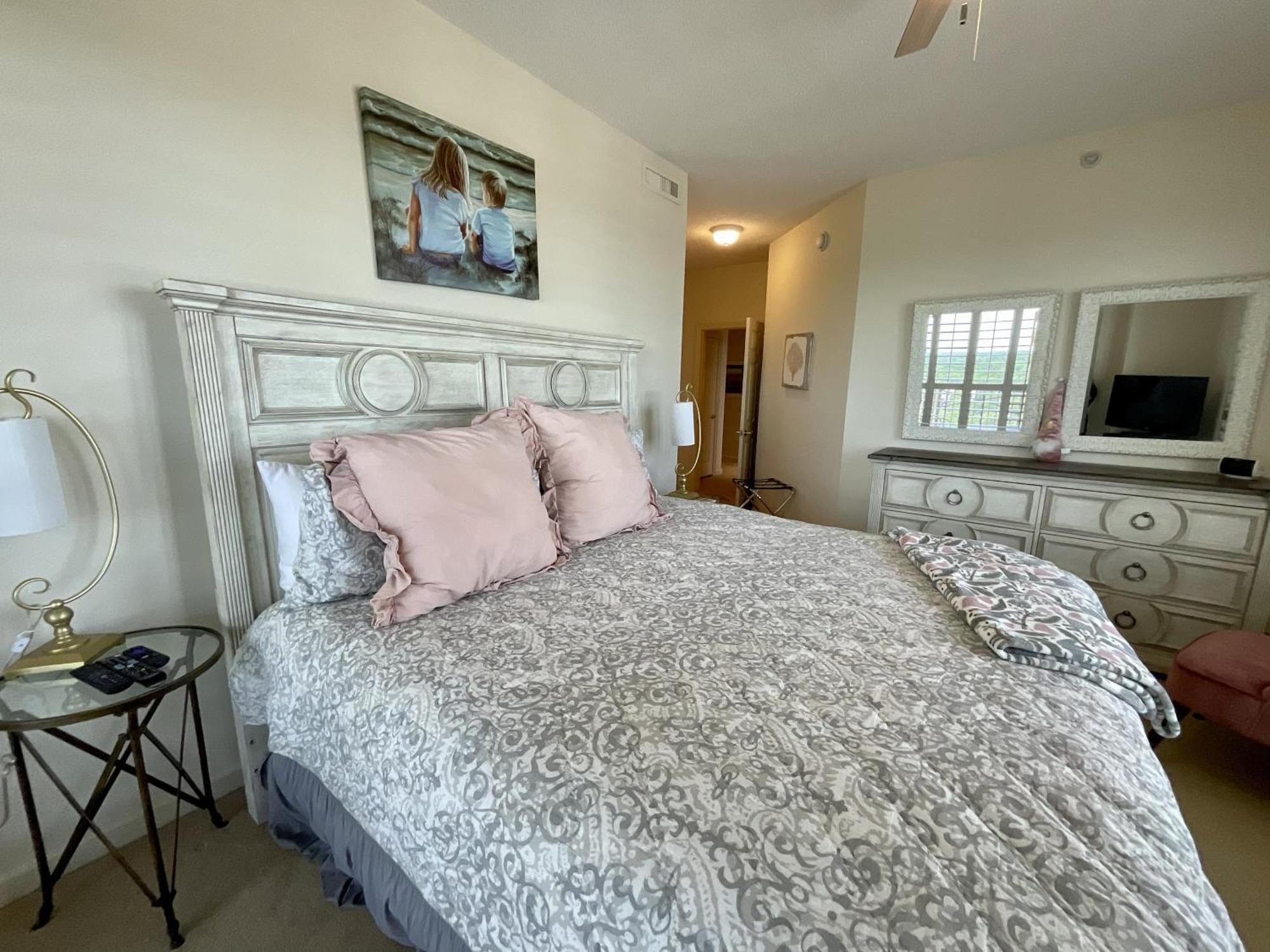 Apartment Corner Oceanfront 16th Floor Beauty With Access To Amenities *