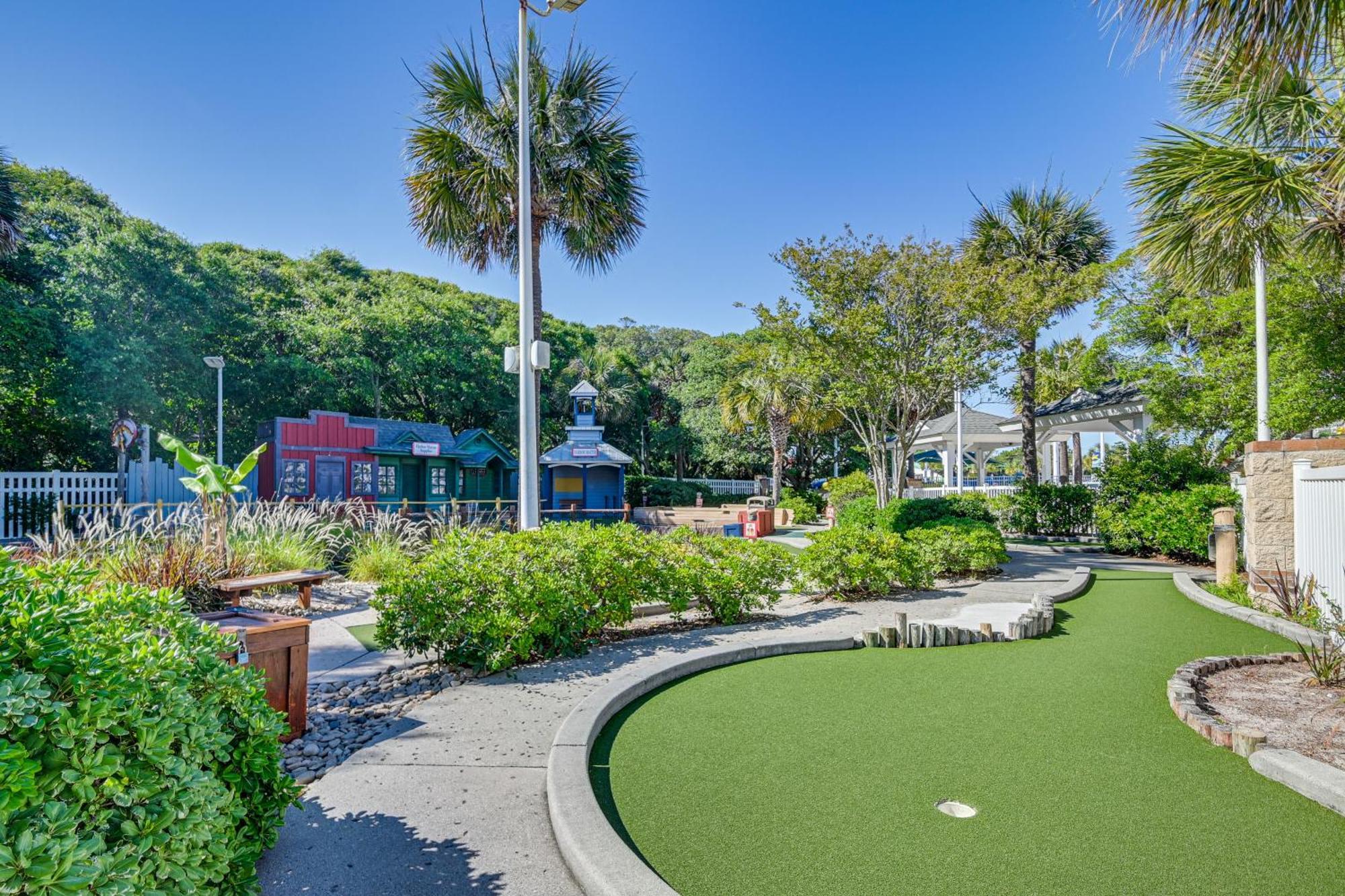 Myrtle Coastal With Amenities! Holiday home