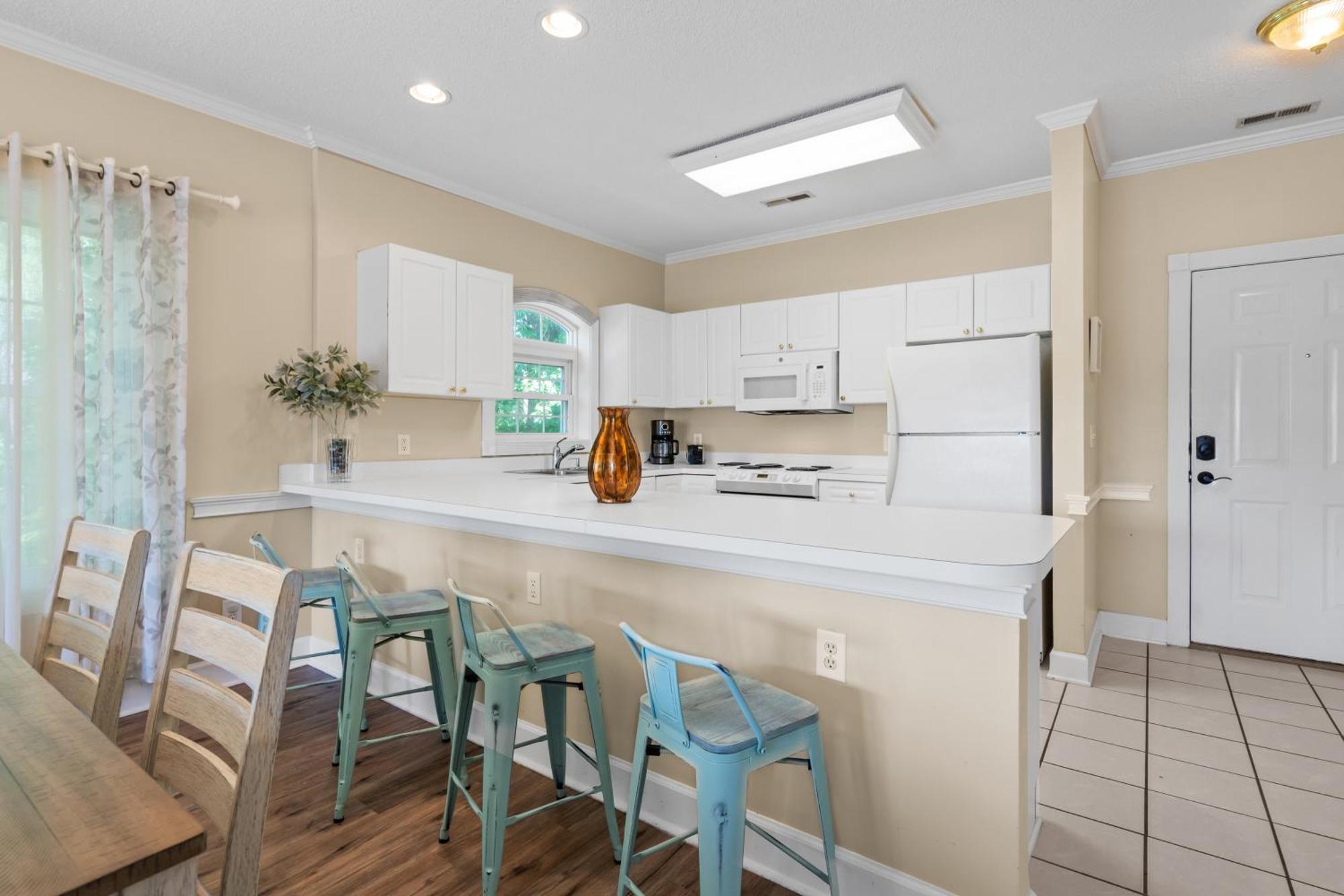 Updated 2 Bedroom Condo- Stunning Intercoastal Waterway Views! Riverwalk 204 Myrtle Beach