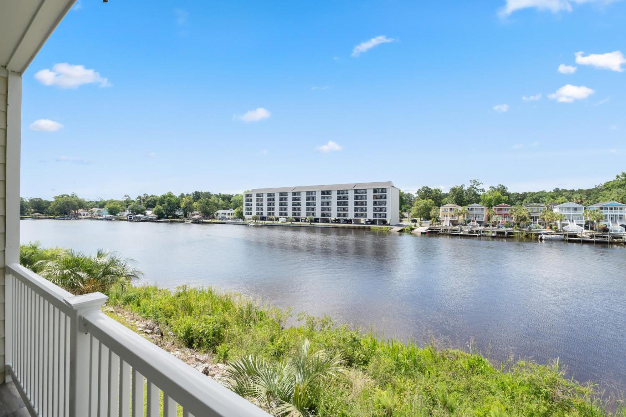 Updated 2 Bedroom Condo- Stunning Intercoastal Waterway Views! Riverwalk 204