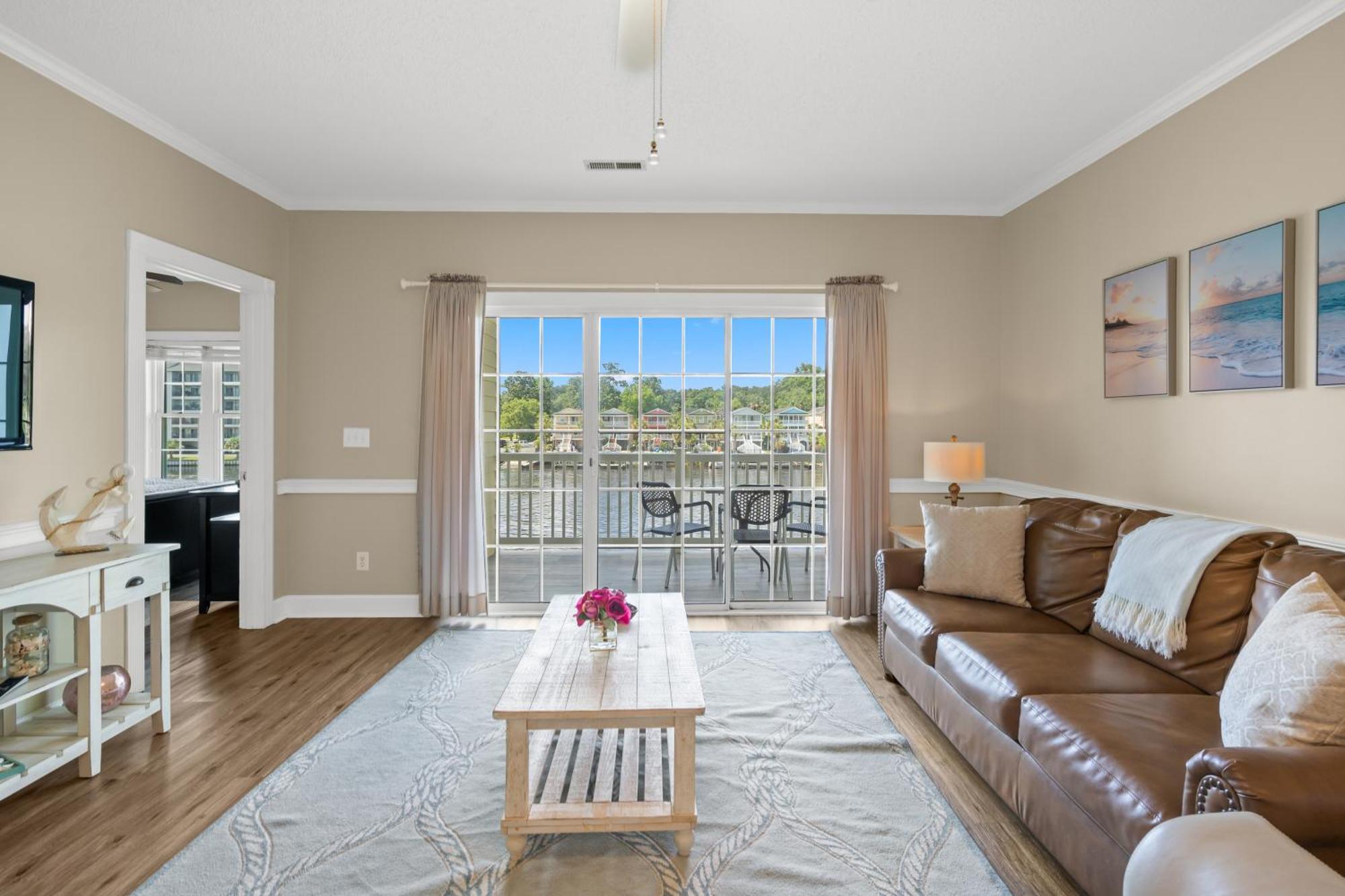 Updated 2 Bedroom Condo- Stunning Intercoastal Waterway Views! Riverwalk 204 Holiday home