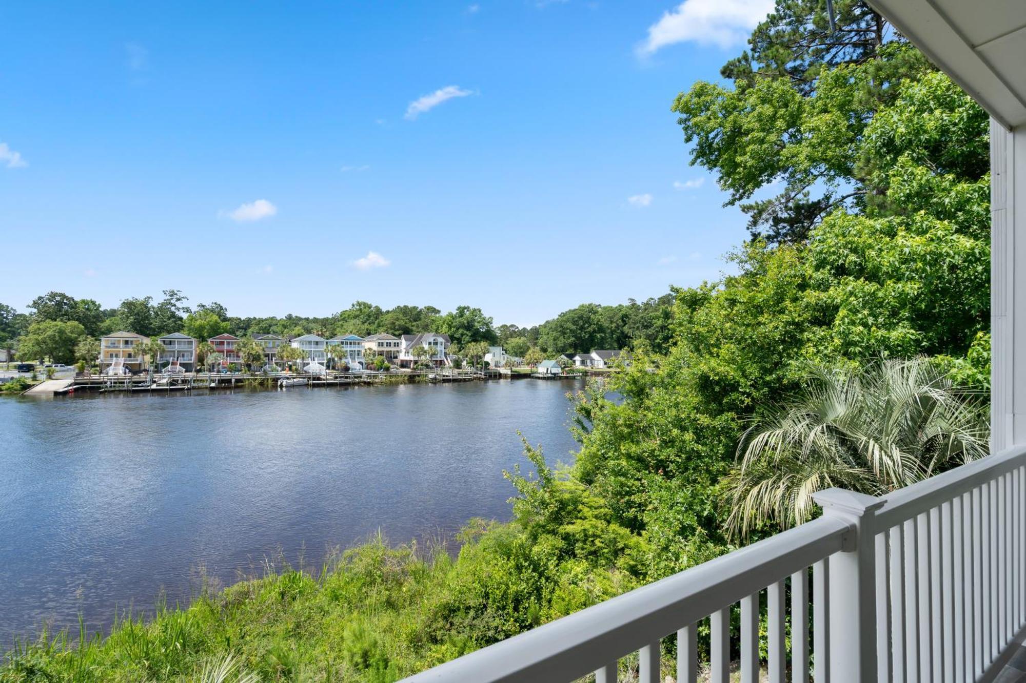 Holiday home Updated 2 Bedroom Condo- Stunning Intercoastal Waterway Views! Riverwalk 204