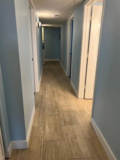 6 Queen Beds On Br 2nd Floor, Huge Belcony Apartment Myrtle Beach