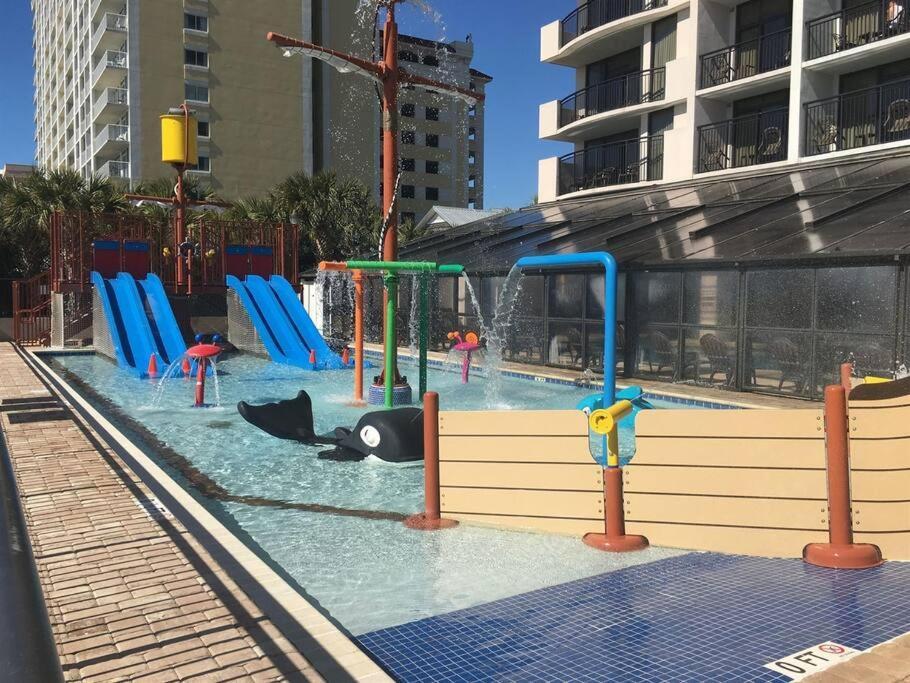 6 Queen Beds On Br 2nd Floor, Huge Belcony Myrtle Beach