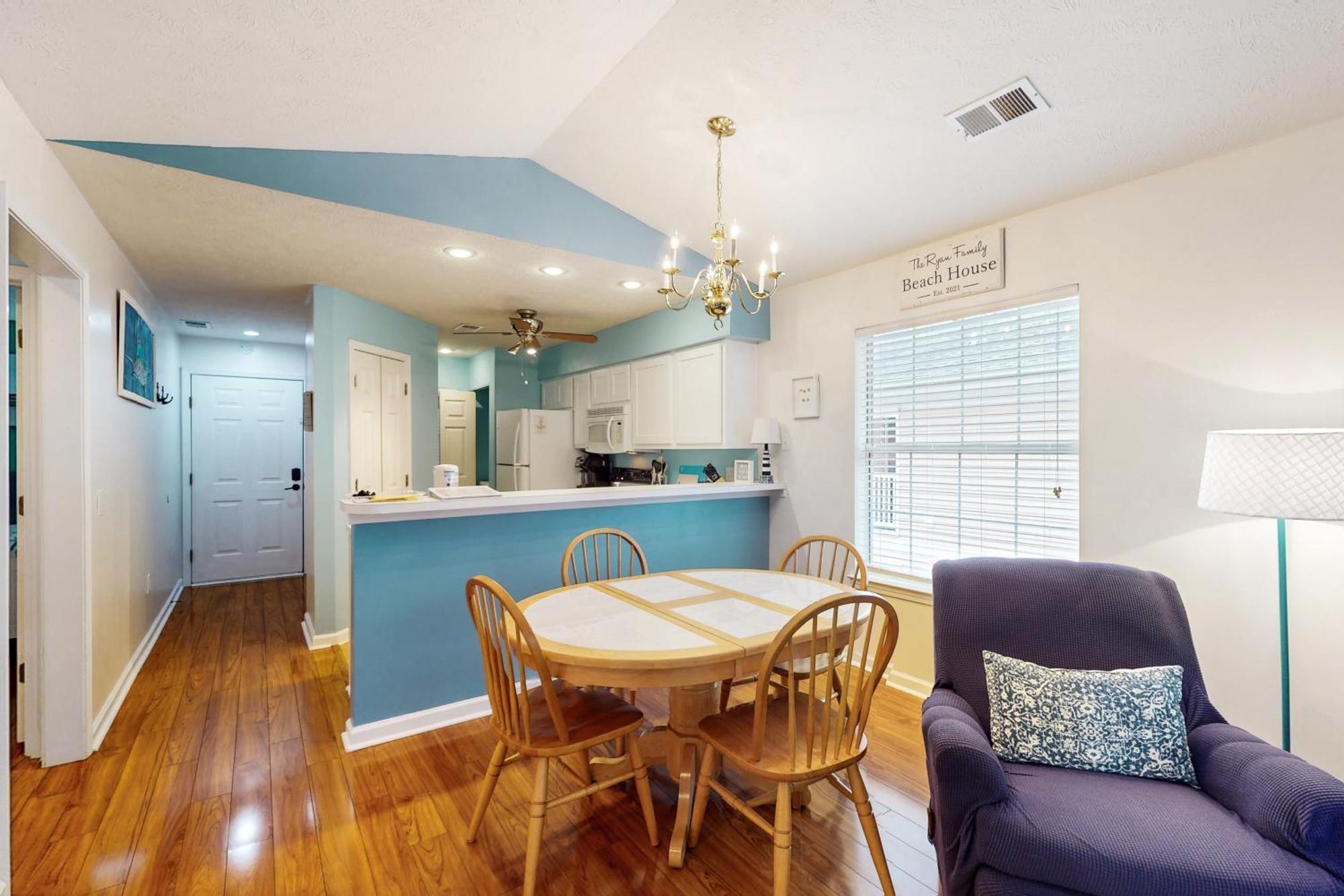 Anchors Away Apartment *