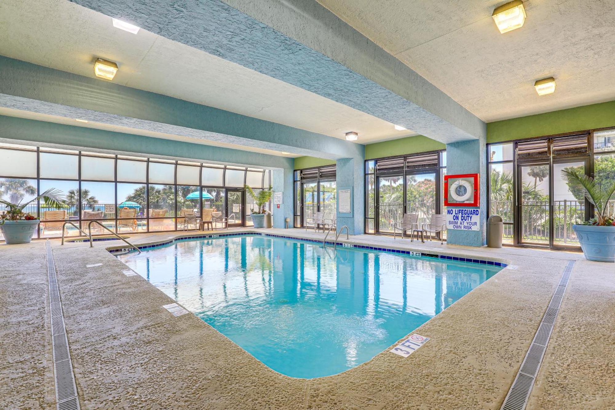 Apartment Myrtle With 2 Pools And Stunning Views!