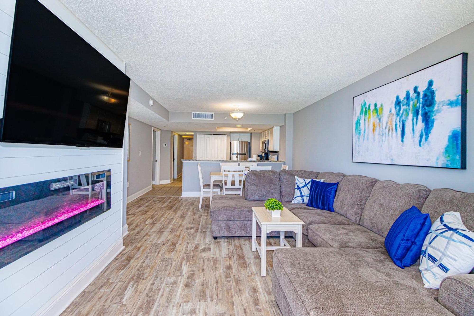 Direct Oceanfront 3 Bedroom - Compass Cove North Tower 1020 Myrtle Beach