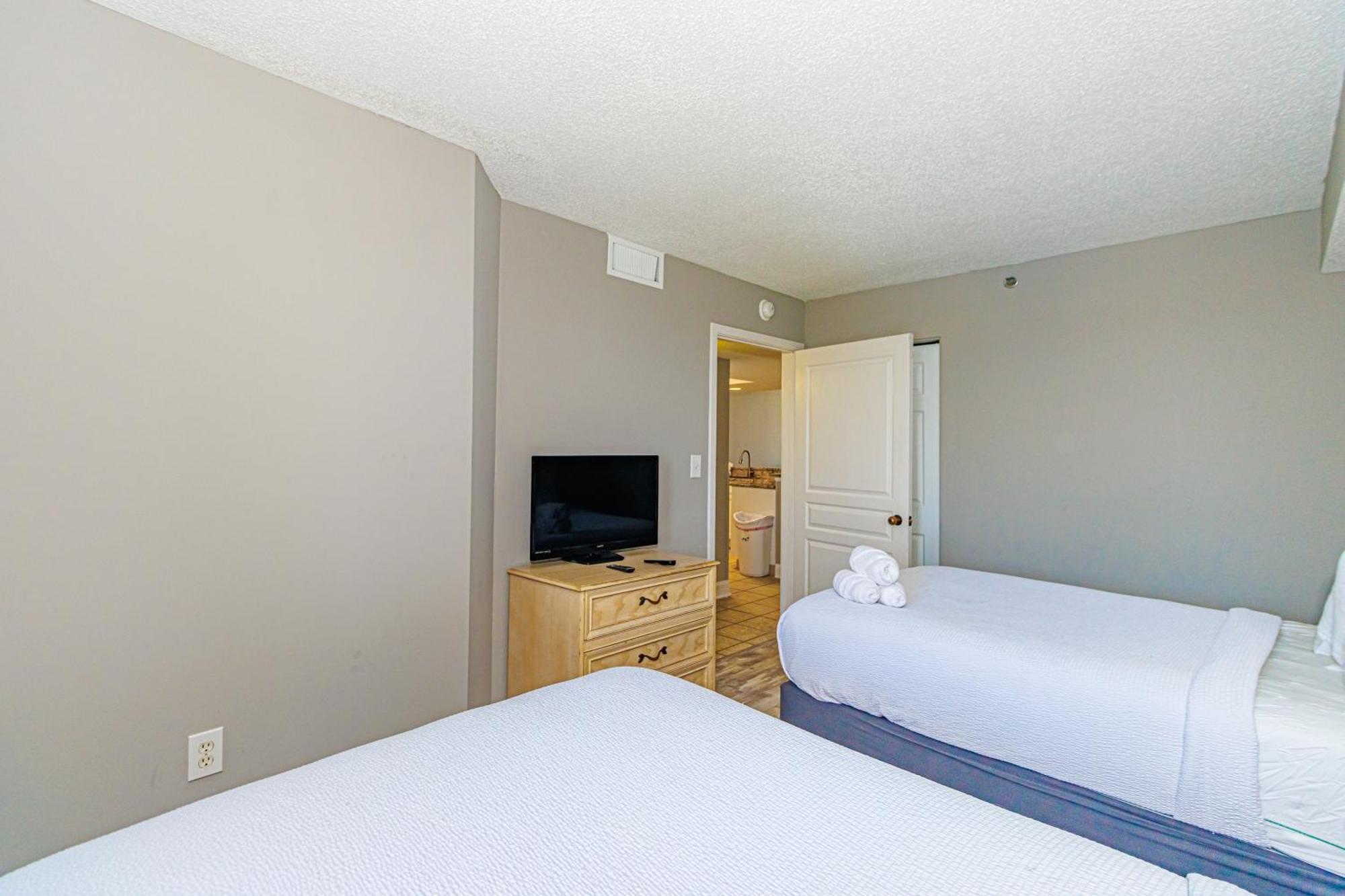 Direct Oceanfront 3 Bedroom - Compass Cove North Tower 1020 * Myrtle Beach