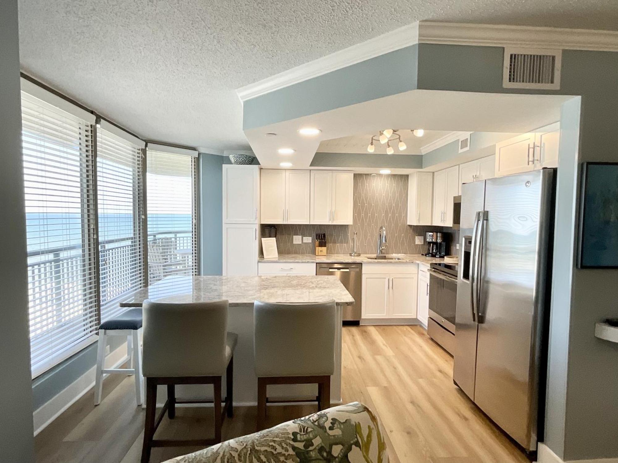 1003 Brighton, Fully Remodeled And Access To Amenities *