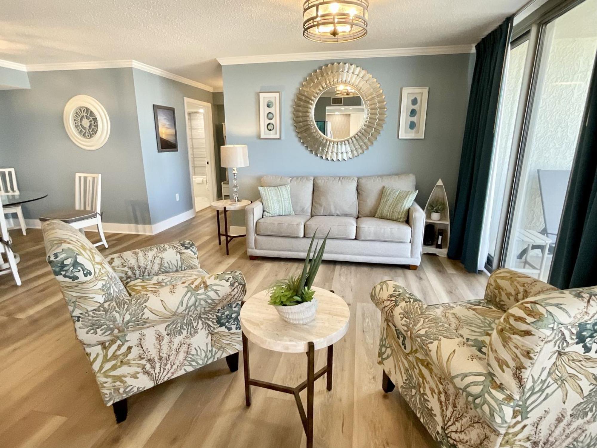 1003 Brighton, Fully Remodeled And Access To Amenities Apartment *