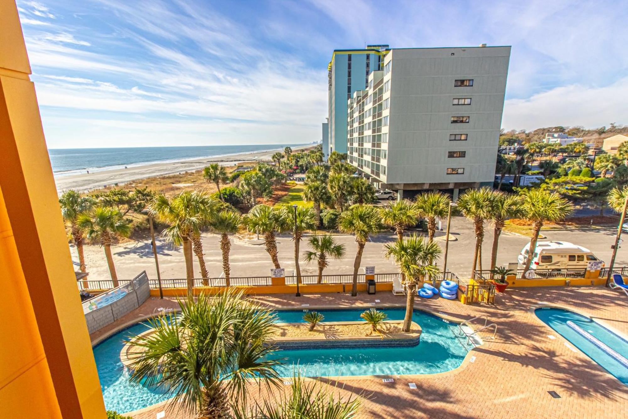 Holiday home Oversized Ocean View Queen With Beautiful Fireplace And Accents - Sleeps 4 Guests! Myrtle Beach