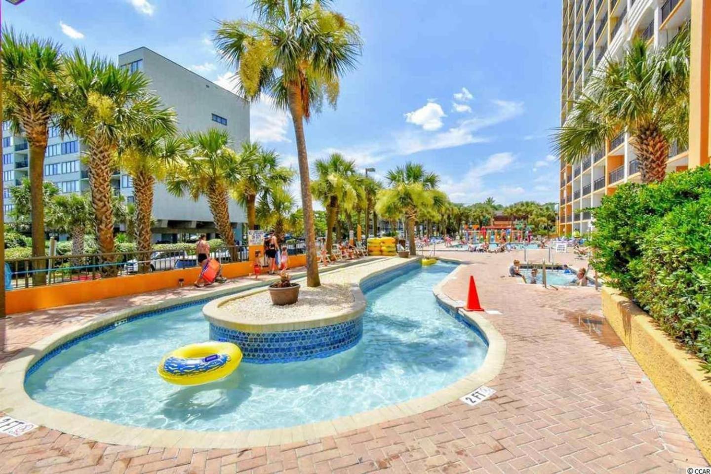 Oversized Ocean View Queen With Beautiful Fireplace And Accents - Sleeps 4 Guests! Holiday home Myrtle Beach