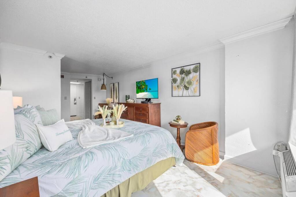 Oceanfront Romantic King On The Boardwalk Apartment Myrtle Beach