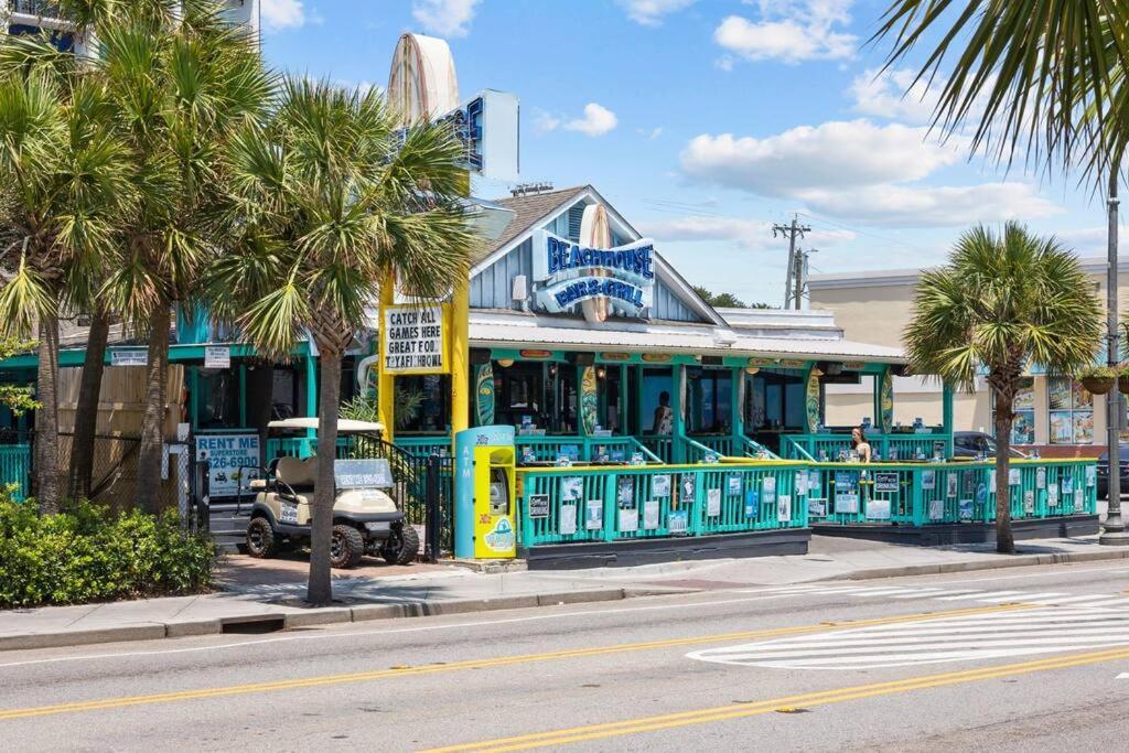 Oceanfront Romantic King On The Boardwalk