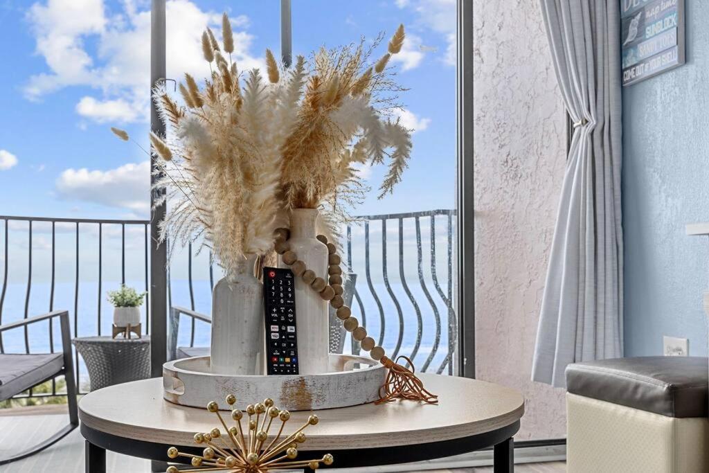 Apartment Seaside Serenity Superb Oceanfront 1br
