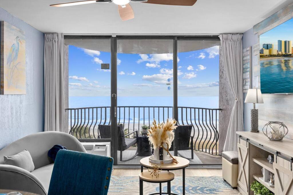 Seaside Serenity Superb Oceanfront 1br *