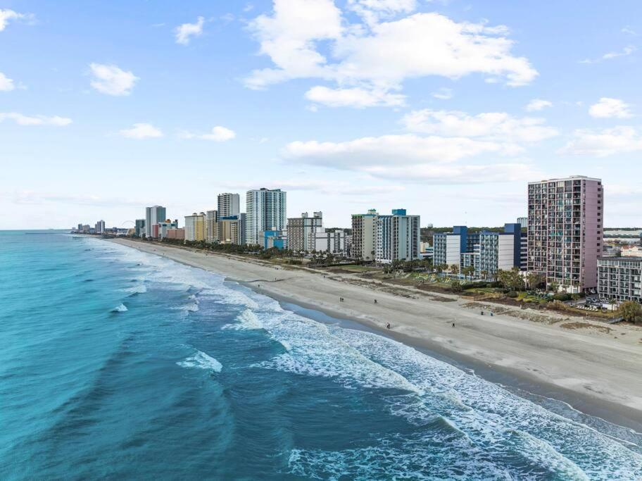 Seaside Serenity Superb Oceanfront 1br Apartment