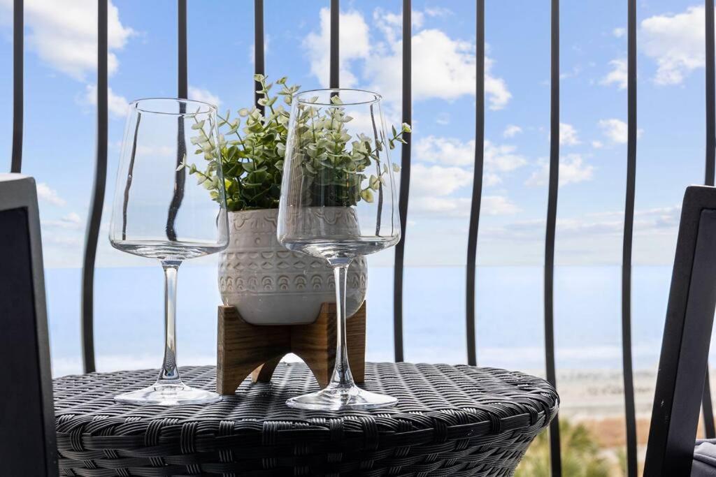 Apartment Seaside Serenity Superb Oceanfront 1br *