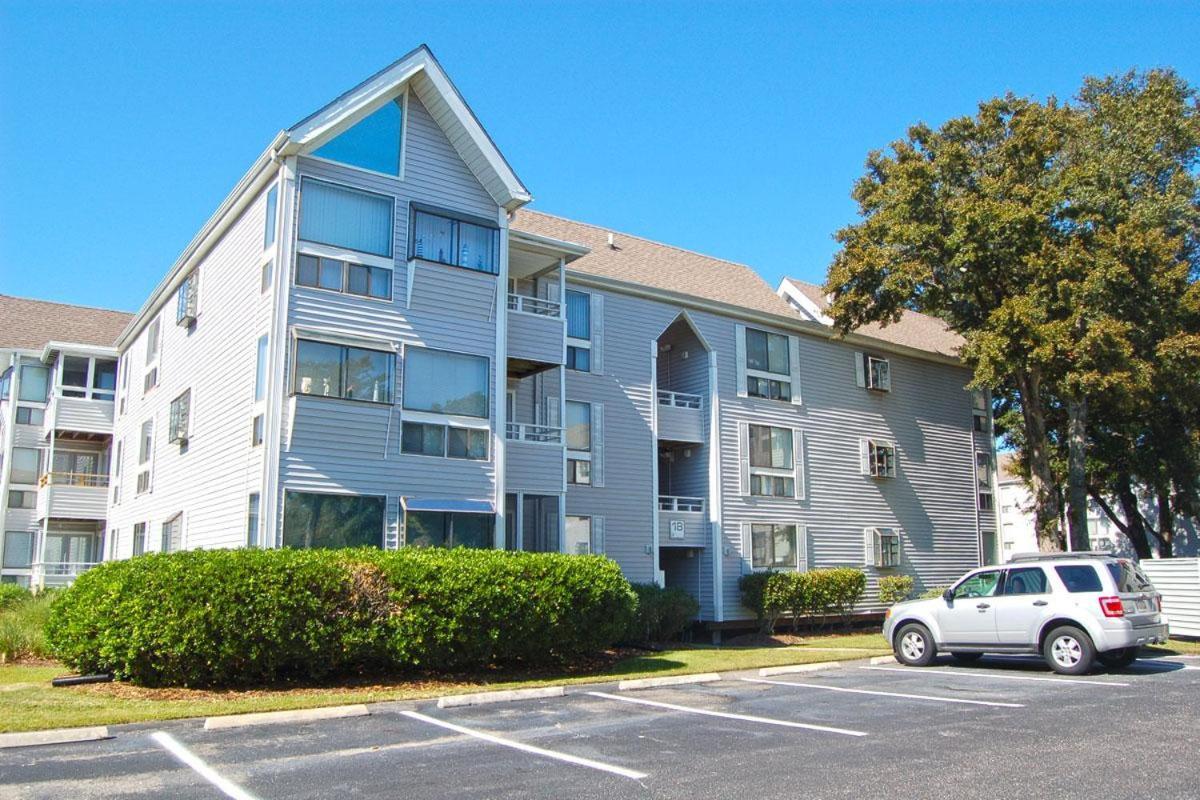Comfortable 4 Blocks From The Beach *