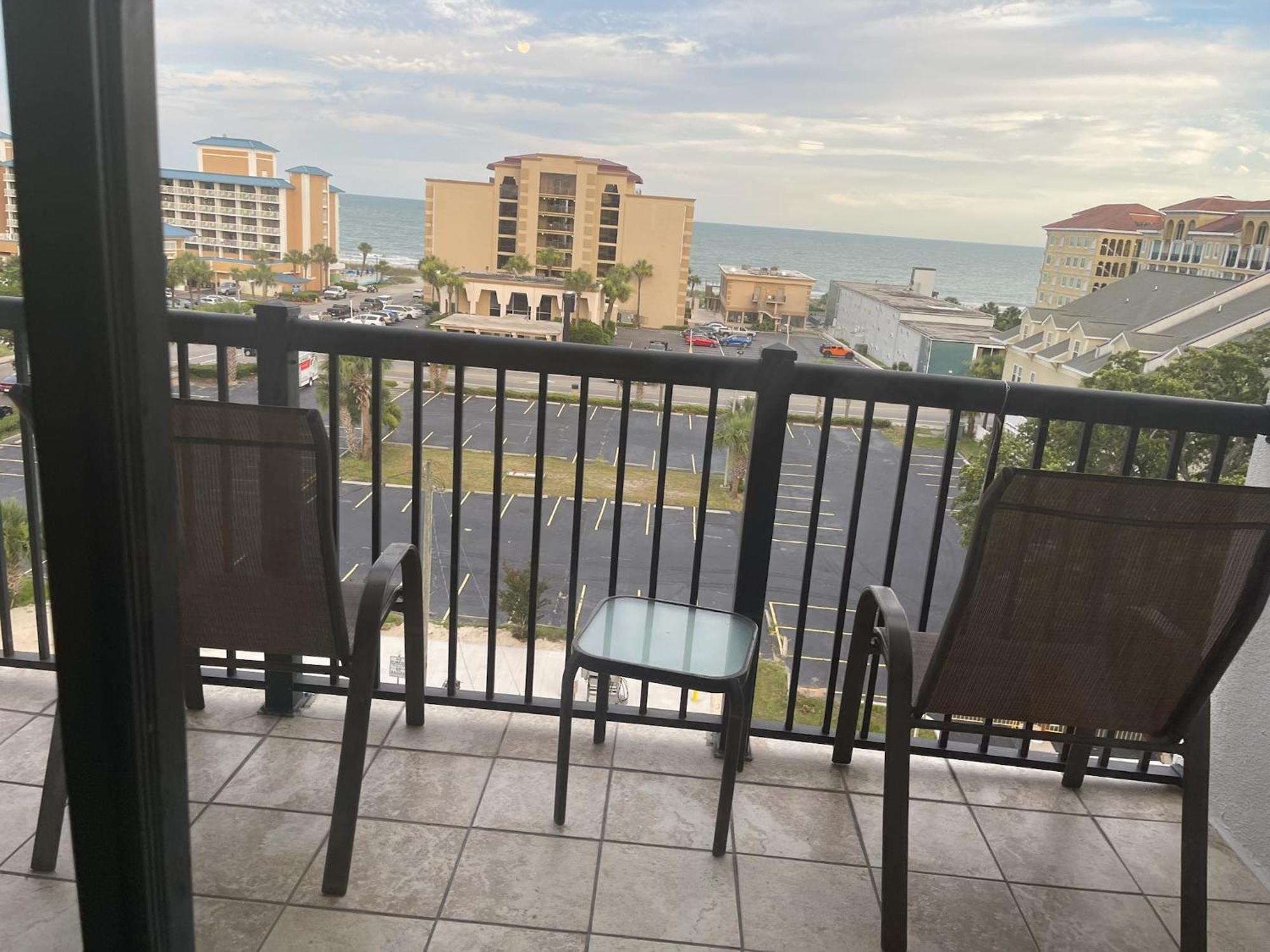 2 Blocks To Beach, 2big Br For 7 On Ht 7th Floor