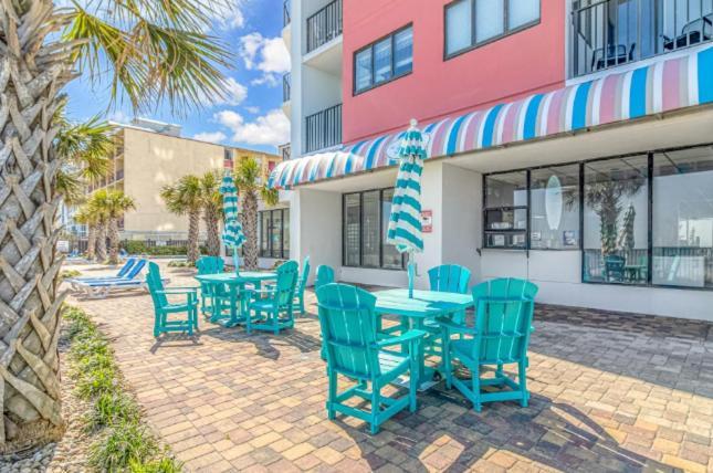Ocean View 2 Bedroom Condo- Sleeps 6! Palace 1407 Holiday home