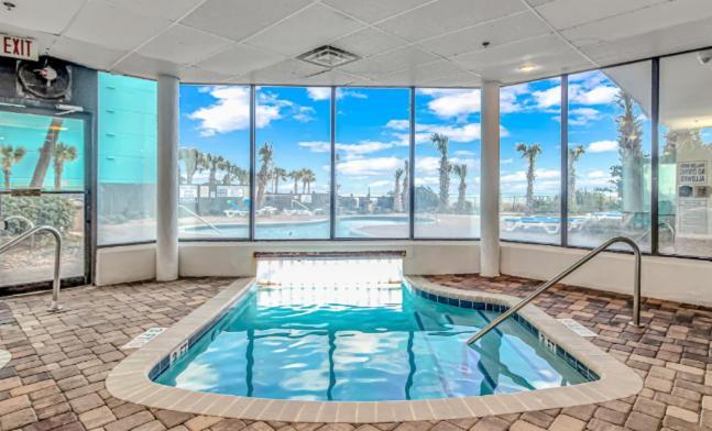 Ocean View 2 Bedroom Condo- Sleeps 6! Palace 1407 Holiday home Myrtle Beach