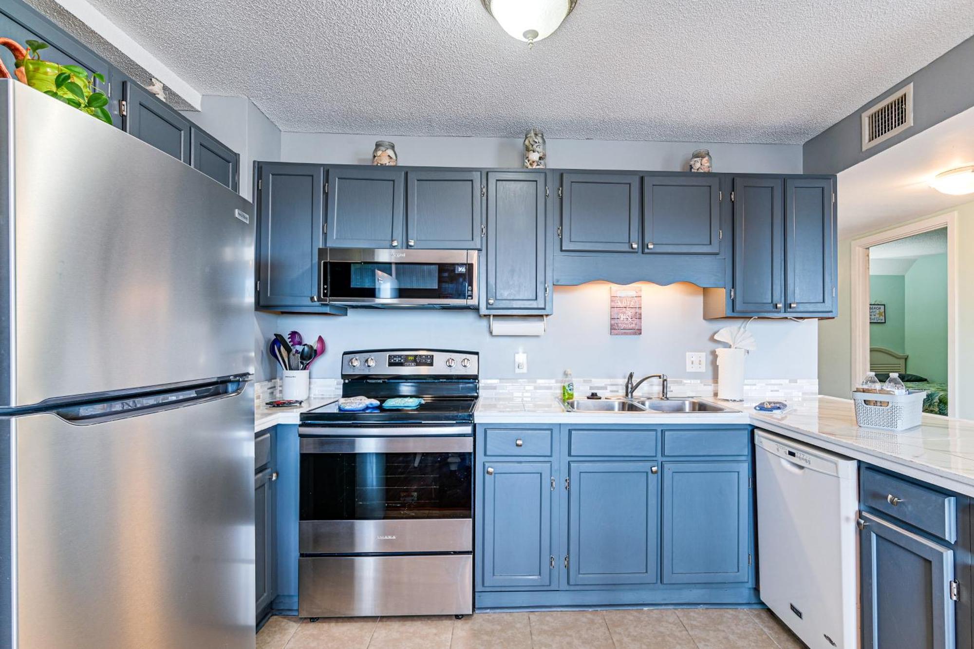 Apartment Myrtle In Gated Community With Pools! *