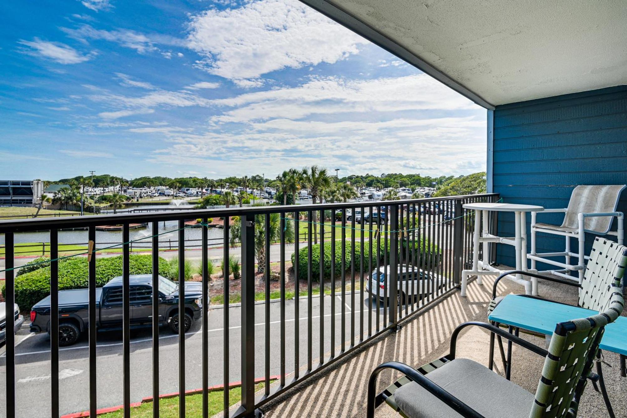 Myrtle In Gated Community With Pools! Apartment Myrtle Beach